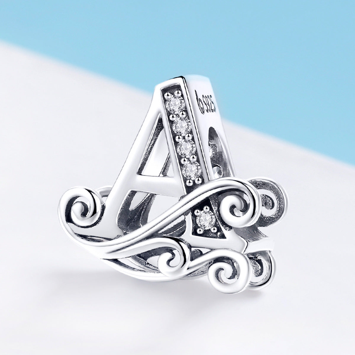 Charm Lettre A Creuse en Argent Sterling