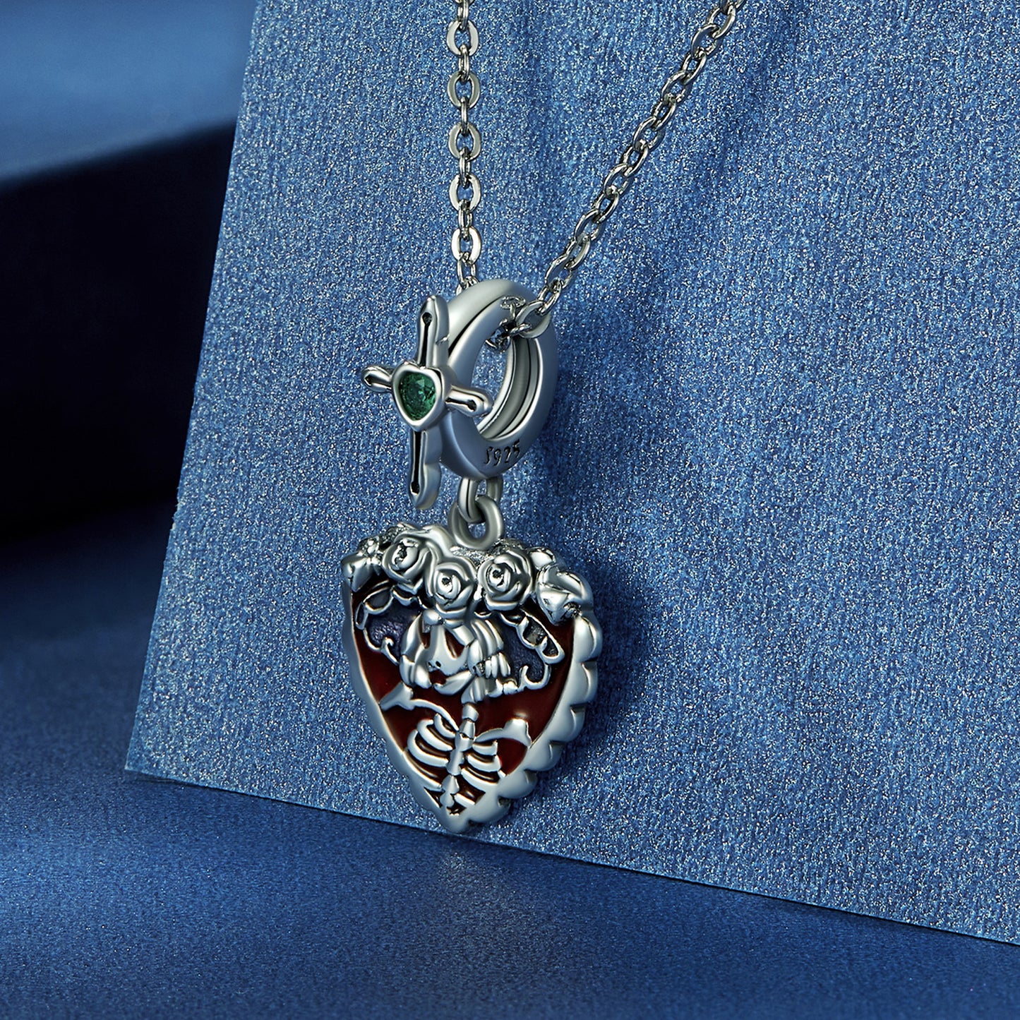 Pendentif Coeur Rose Crâne Dame