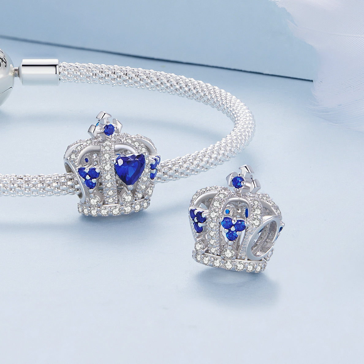 Charm Couronne de Luxe Bleue