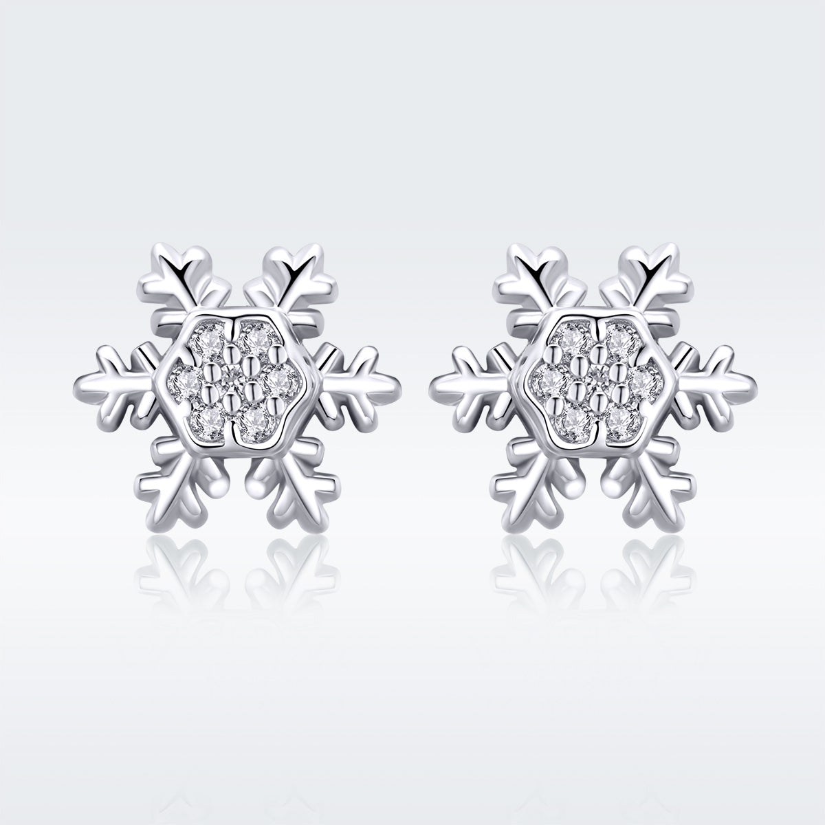 Boucles d'Oreilles Clous Flocon de Neige Élégantes