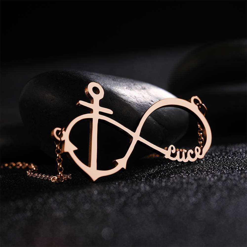 Collana personalizzata con nome Infinity Love in argento placcato oro rosa