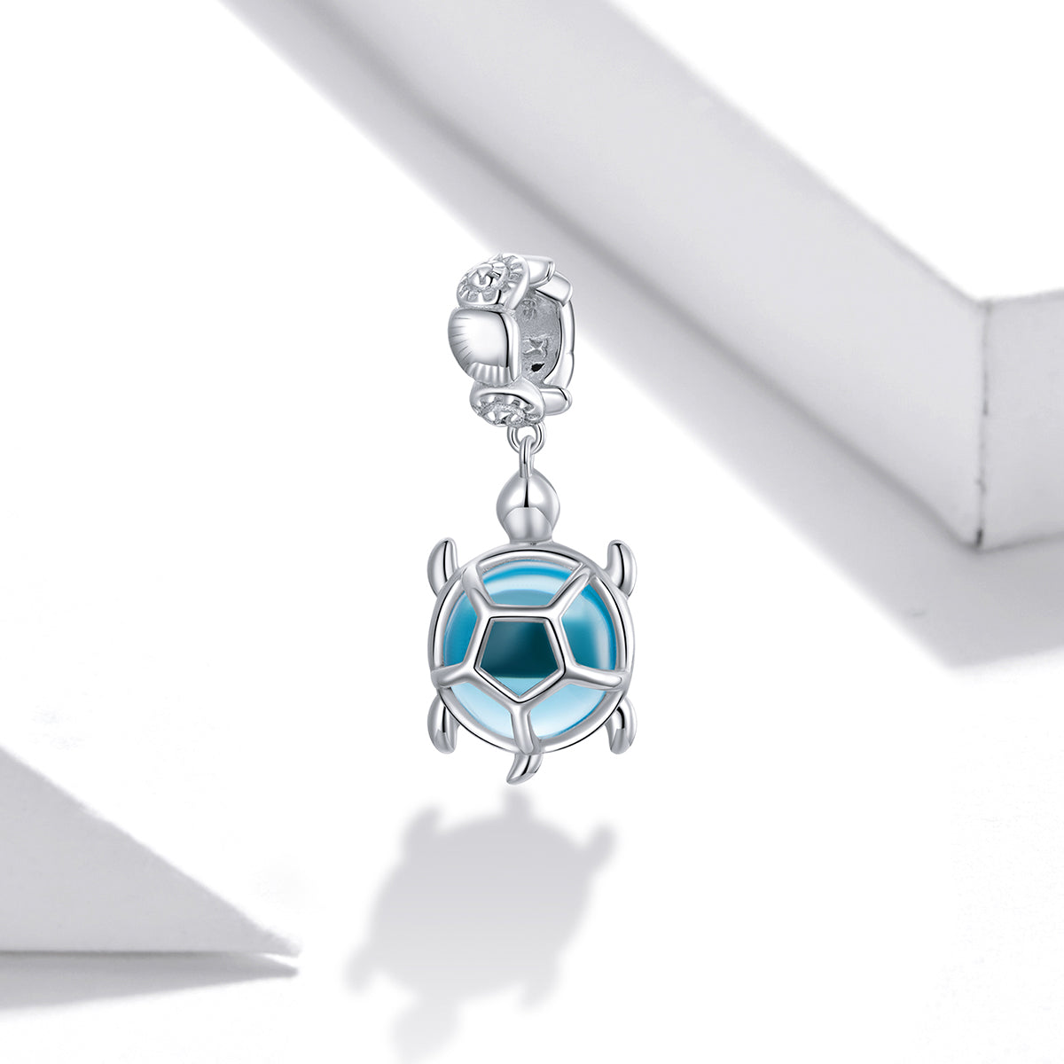 Ciondolo fantasia tartaruga blu in argento sterling